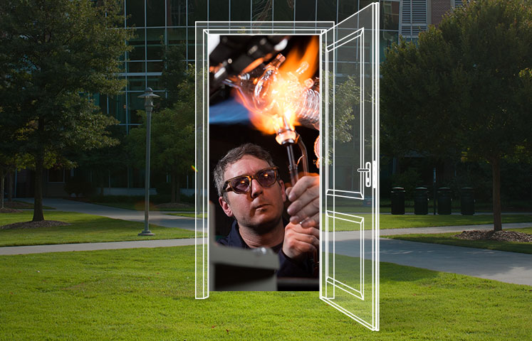 photo - glassblower working