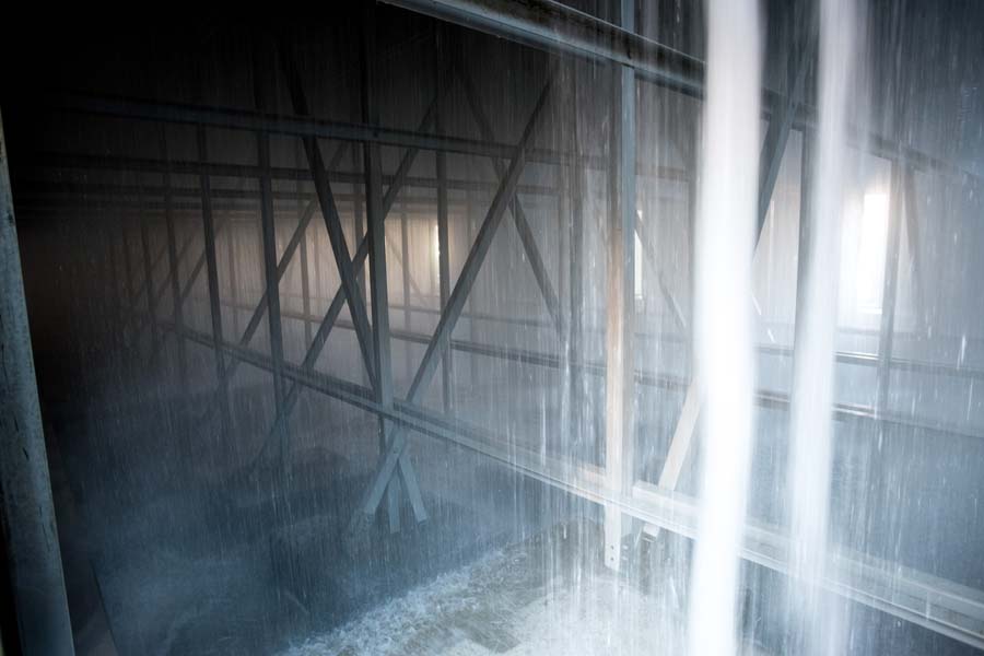 In 1972, the plant’s chill water system became operational. Cascading water allows evaporation to cool the remaining water.