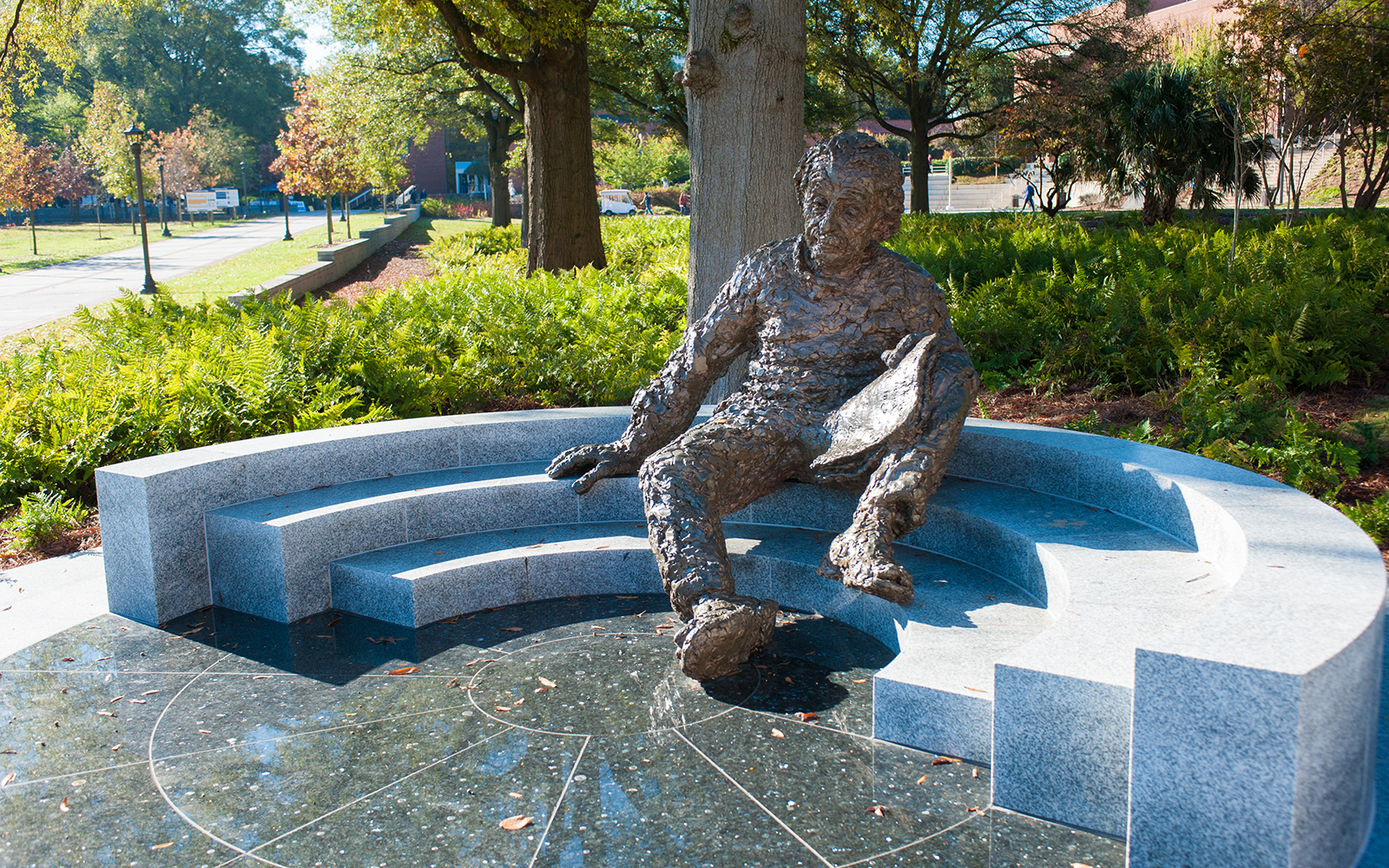 einstein statue
