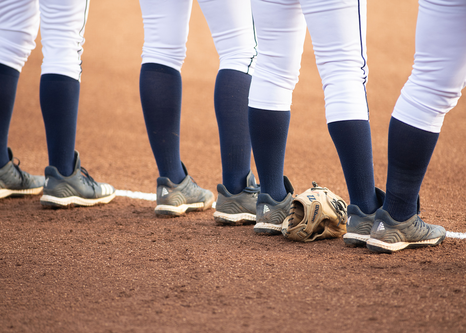 softball team cleats