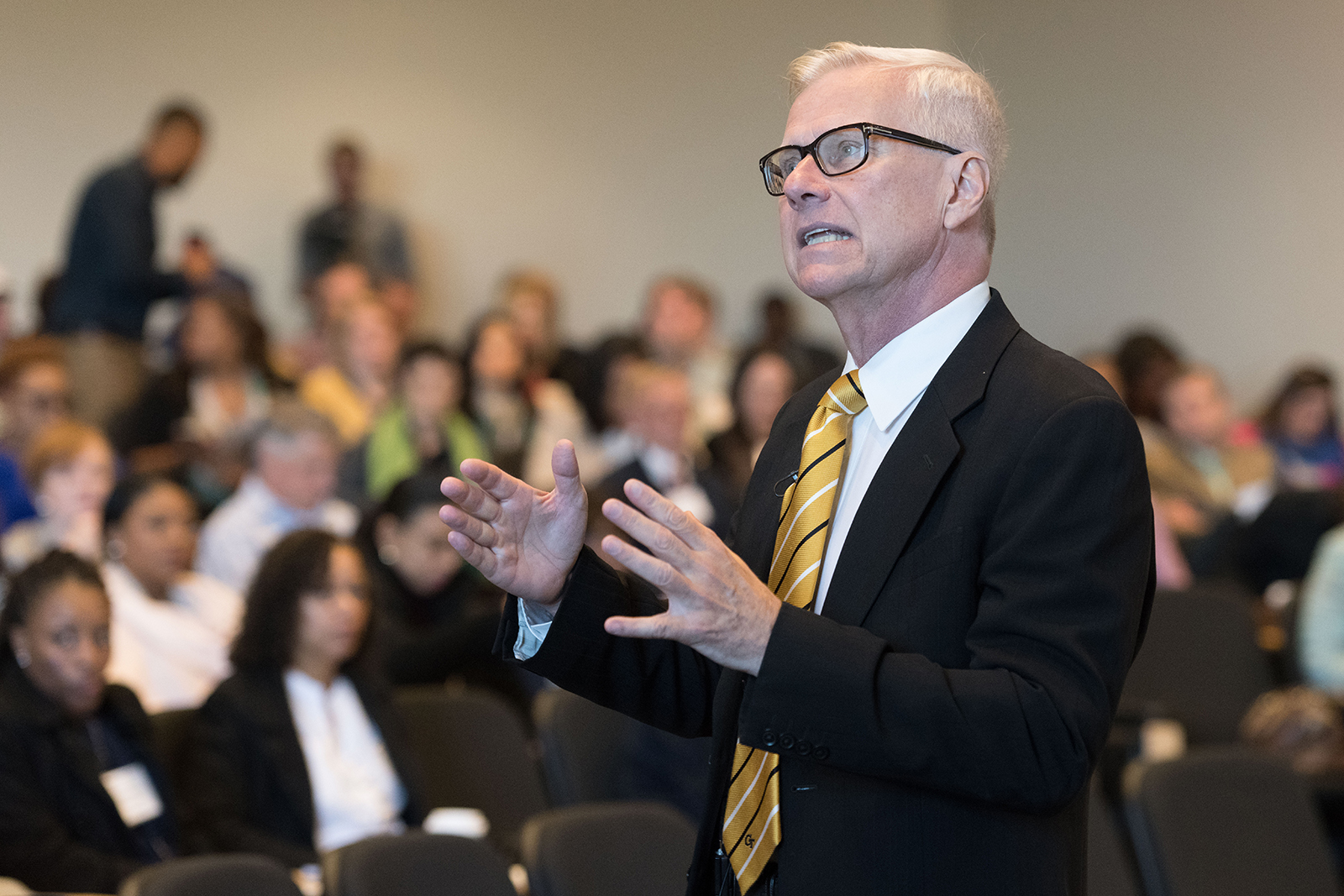 steve salbu speaking at organizational effectiveness conference