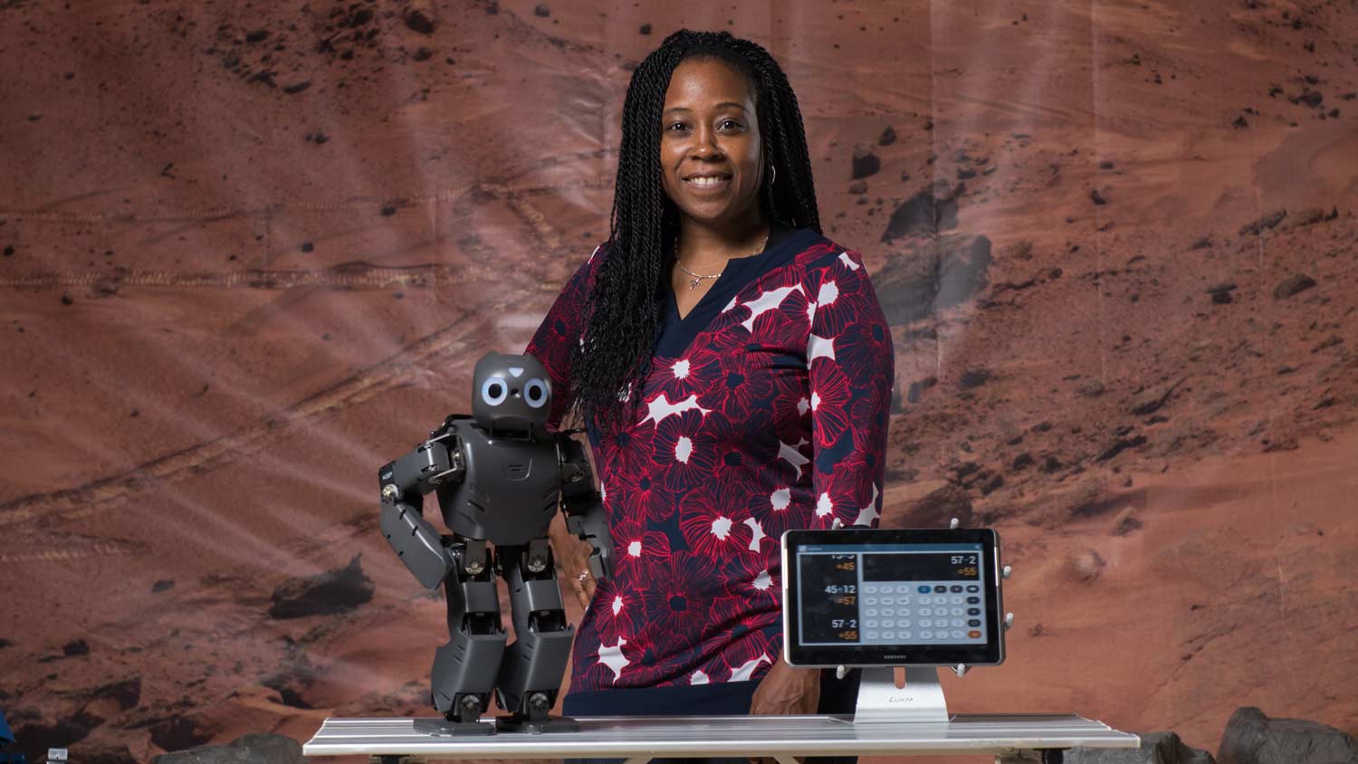 Darwin, the robot that can play Angry Birds