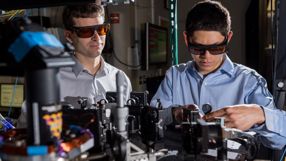 New Chip Architecture May Provide Foundation for Quantum Computer