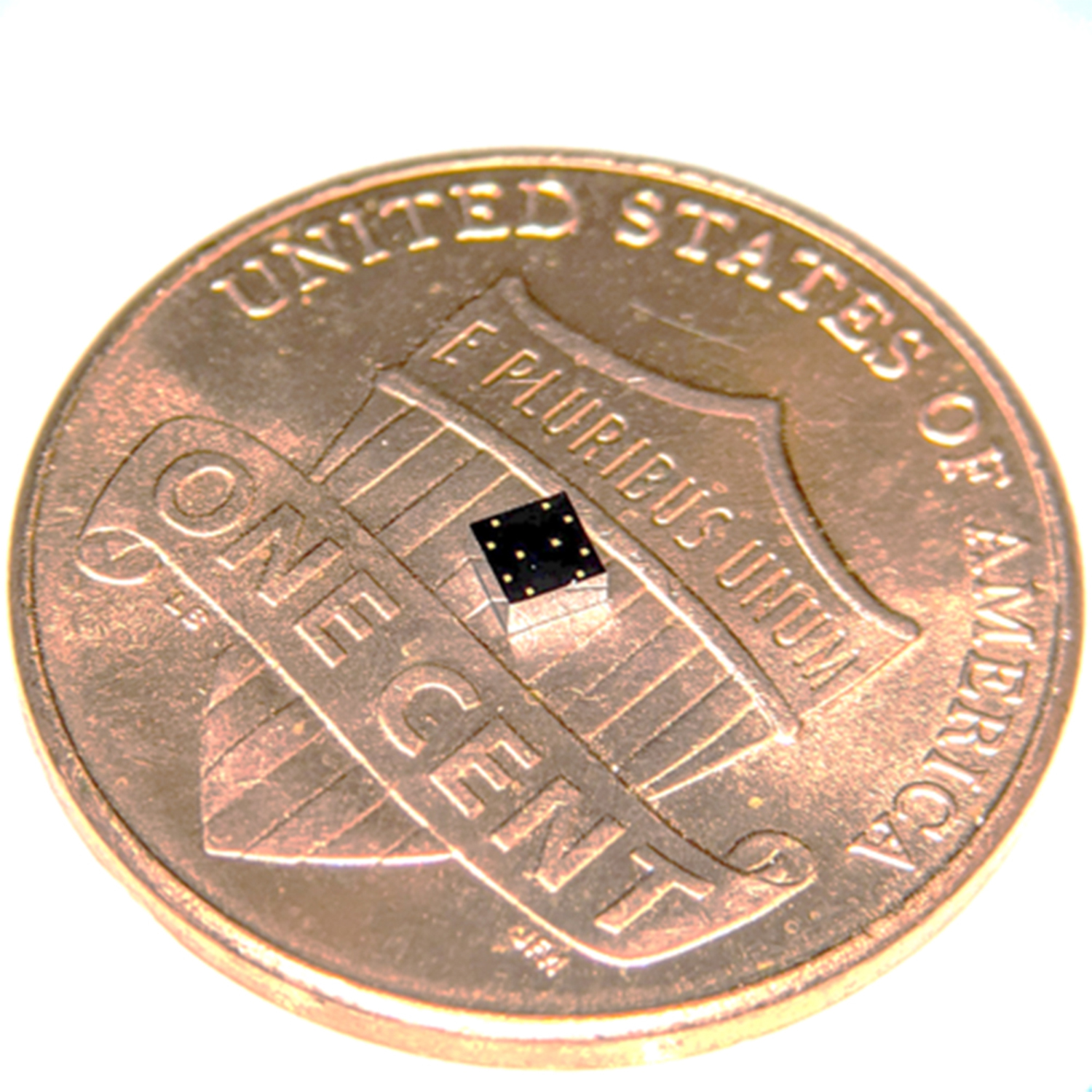 A square black dot with huge abilities to record lung and heart data. Credit: Georgia Tech / Ayazi lab