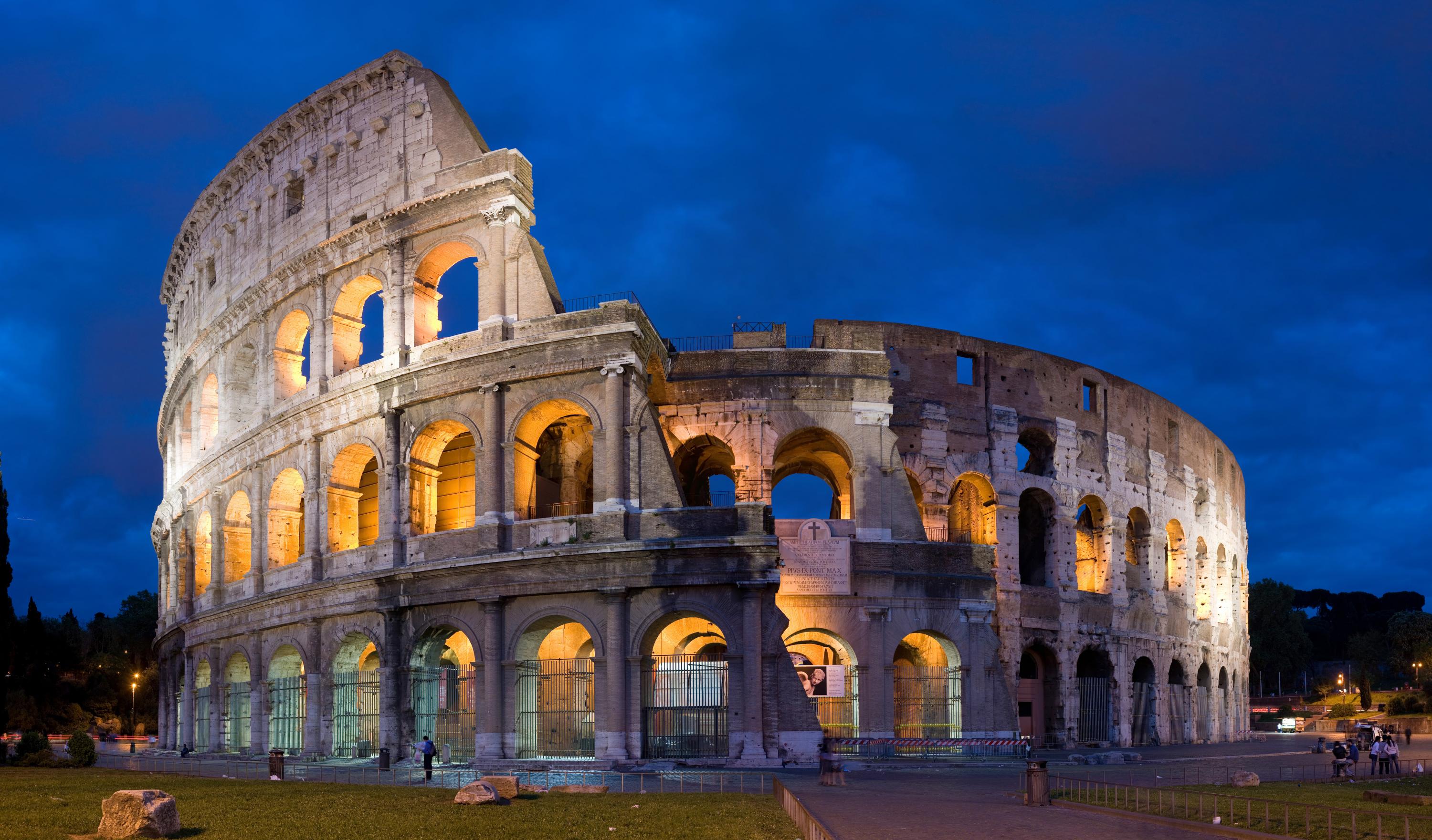 Roman arenas have survived in many earthquake-prone regions. Did the Romans inadvertently build seismic wave cloaks when they designed colosseums? Some researchers believe they did due to the arenas' resemblance to modern experimental elastodynamic cloaking devices. Photo: DAVID ILIFF. License: CC BY-SA 3.0 https://creativecommons.org/licenses/by-sa/2.5 