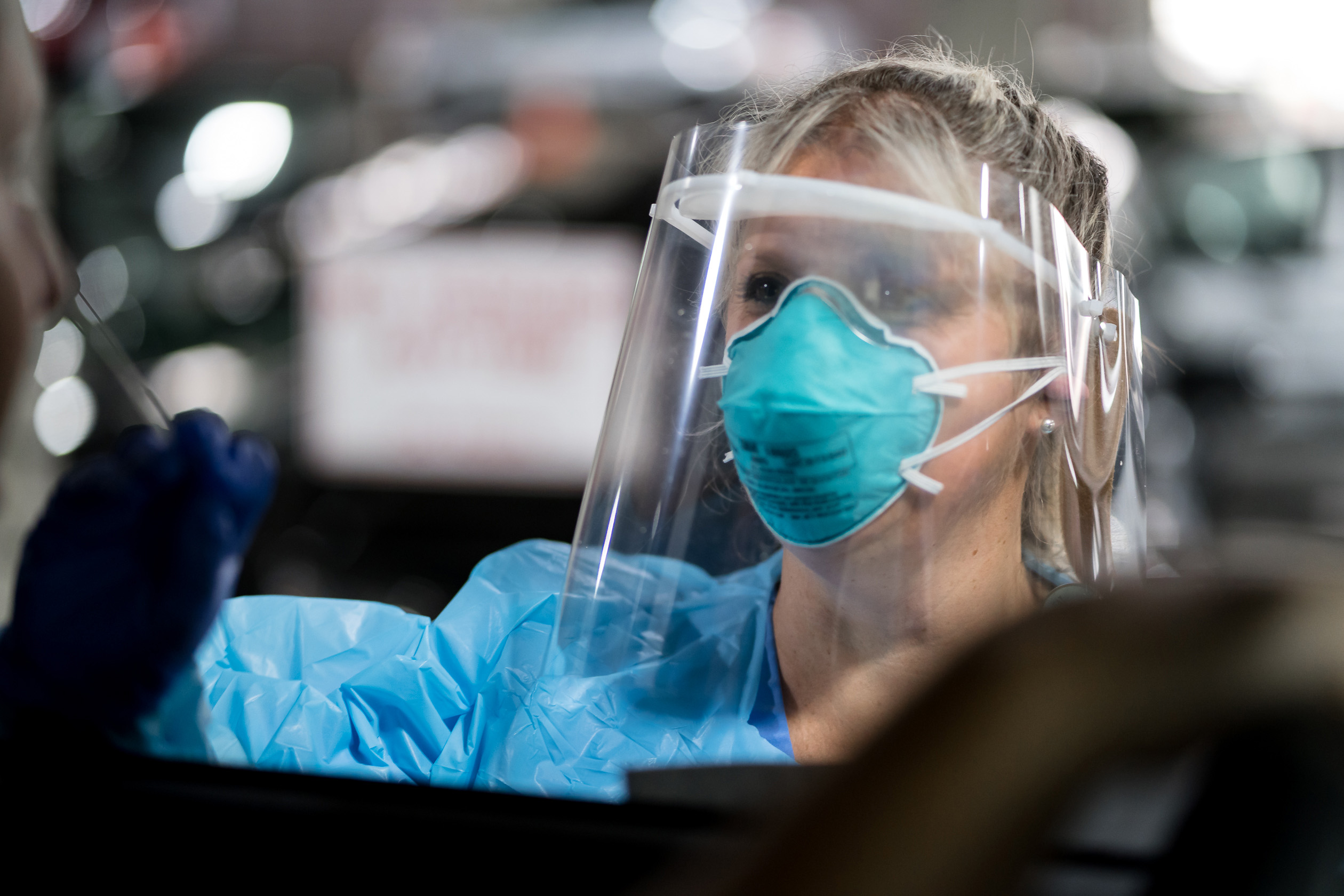 Robin Mauldin, RN, BSN, wears a face shield at Prisma Health Medical Group in Columbia, South Carolina. The shield was produced through a manufacturing effort launched by Georgia Tech and supported by a group of industrial collaborators. (Prisma Health Midlands Foundation) Robin Mauldin, RN, BSN, wears a face shield at Prisma Health Medical Group in Columbia, South Carolina. The shield was produced through a manufacturing effort launched by Georgia Tech and supported by a group of industrial collaborators. (Prisma Health Midlands Foundation)