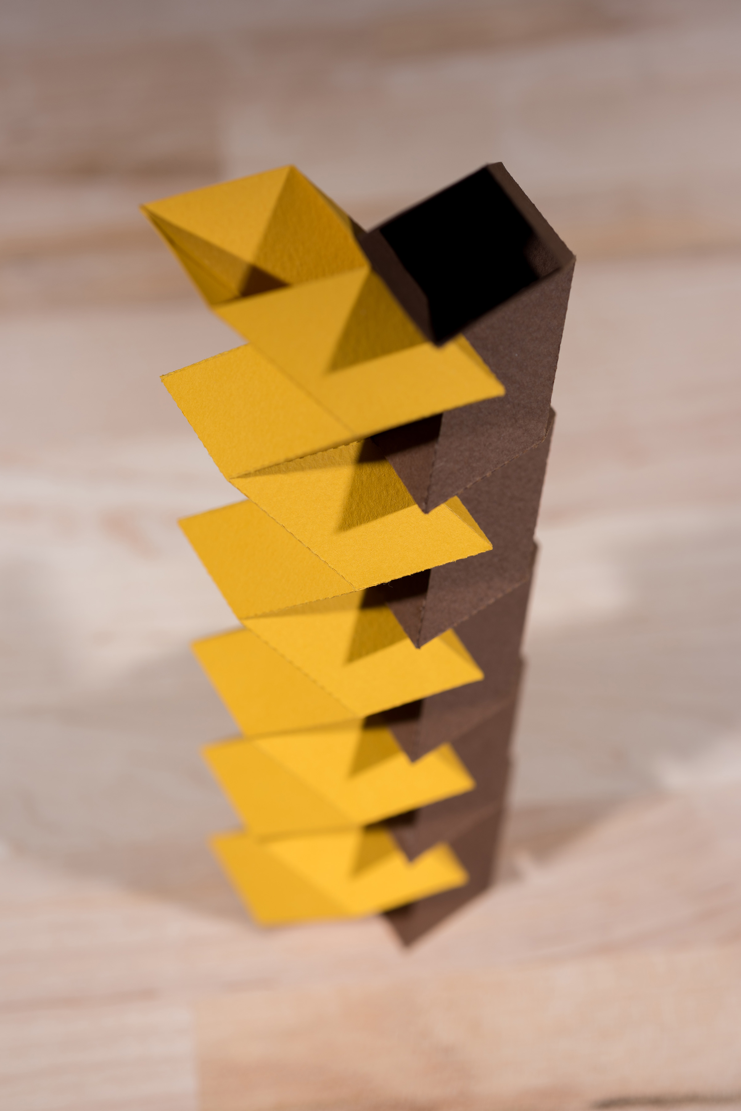 Image shows the "zippered tube" configuration developed by researchers from the University of Illinois at Urbana-Champaign, Georgia Tech and the University of Tokyo. (Credit: Rob Felt, Georgia Tech)