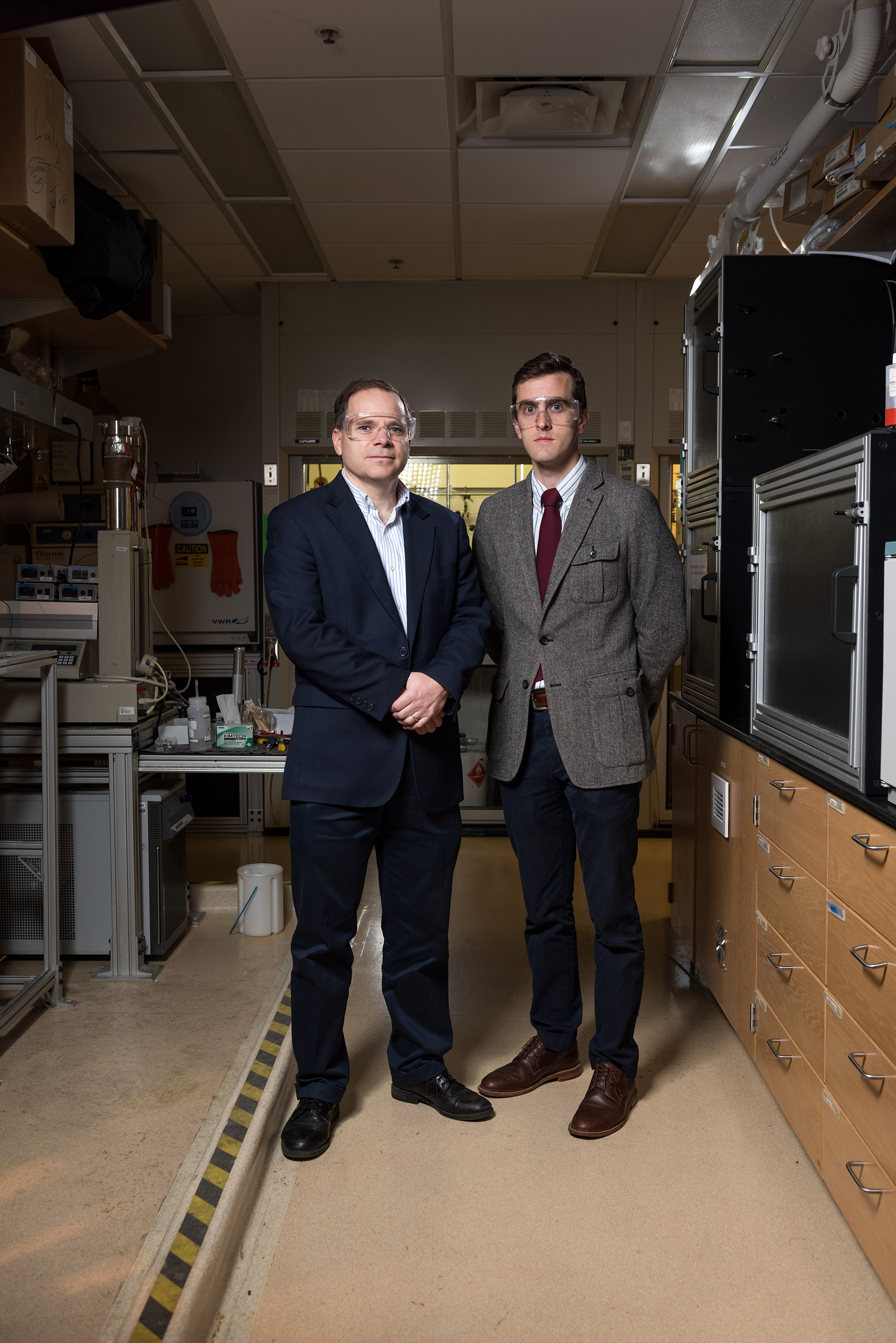 Thermally-based industrial chemical separation processes such as distillation now account for 10 to 15 percent of the world’s annual energy use. Researchers at the Georgia Institution of Technology are suggesting seven energy-intensive separation processes they believe should be the top targets for research into low-energy purification technologies. Shown are (l-r) David Sholl and Ryan Lively. (Credit: Rob Felt, Georgia Tech)